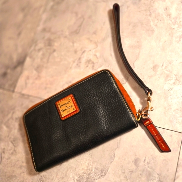 Dooney & Bourke 1975 Vintage Wallet - Picture 4 of 11